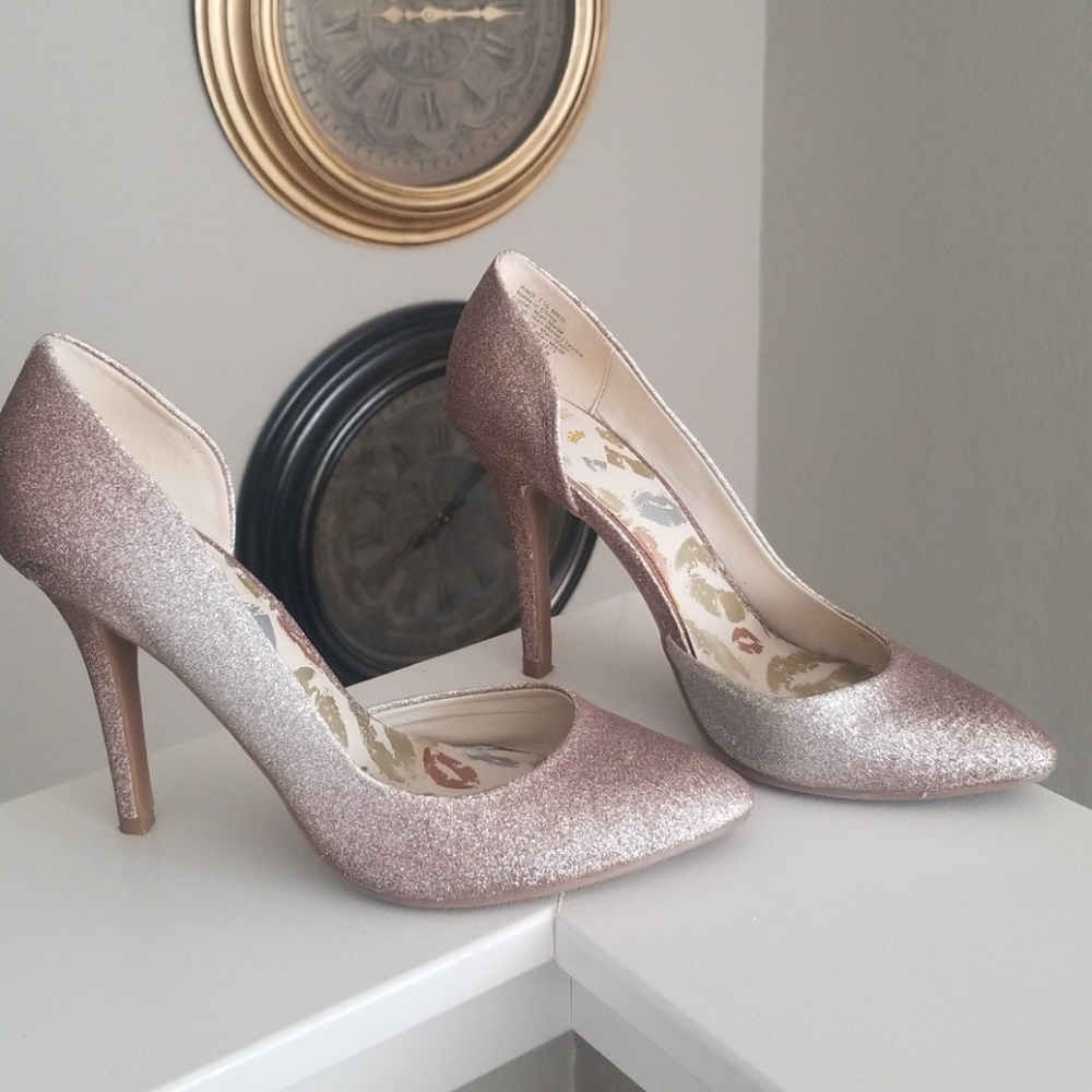 Gold Heels/pumps